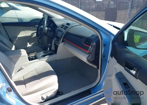 2012 Toyota Camry Hybrid Xle z USA, uszkodzony, nr VIN 4T1BD1FK1CU034260